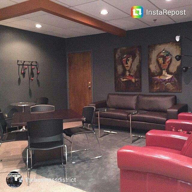 Another meet up area in the business district www.thebusinessdistrict.biz