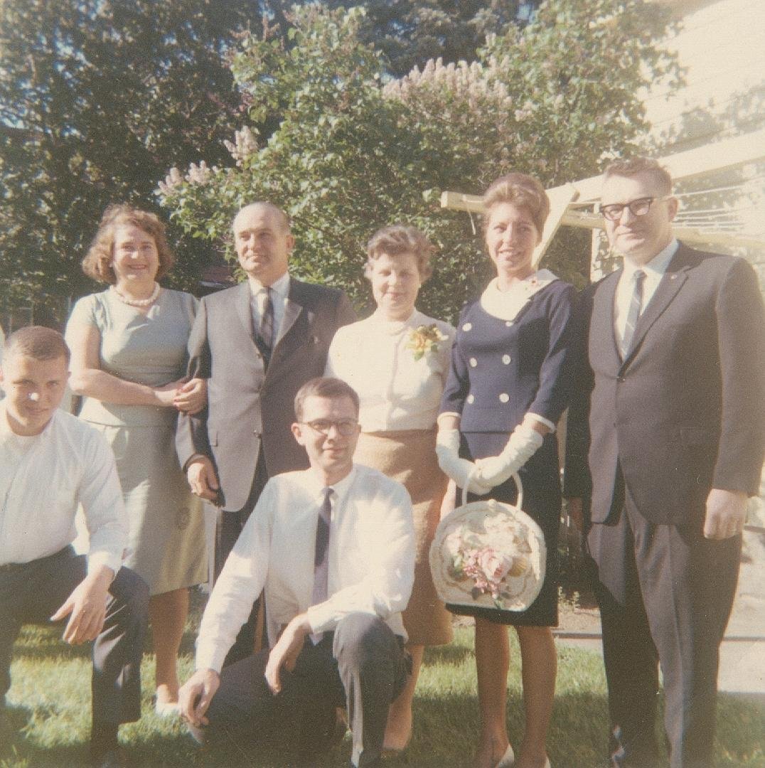 Let's not forget my Brother Moe's birthday. I wish that he were still alive. Here's an old family picture taken at our parent's 25th Wedding Anniversary. Moe is in the lower left hand corner.