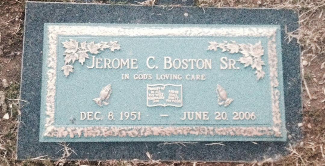 Had a wonderful conversation with one of my best friends to start the New Year off with a bang! My dear friend Jerome Charles Boston, I truly miss my friend. Luv U my Brother!