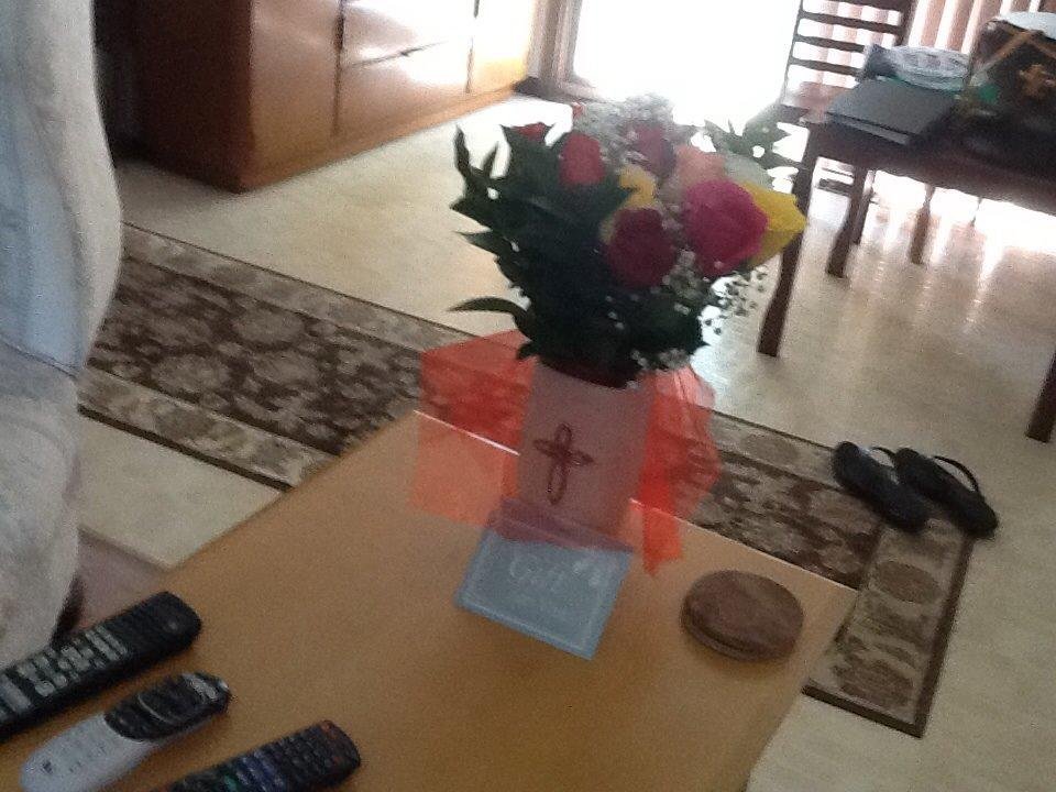 Peggy Speer Bowen sent me flowers as she can't make it Sunday.  So here is a picture of the flowers.