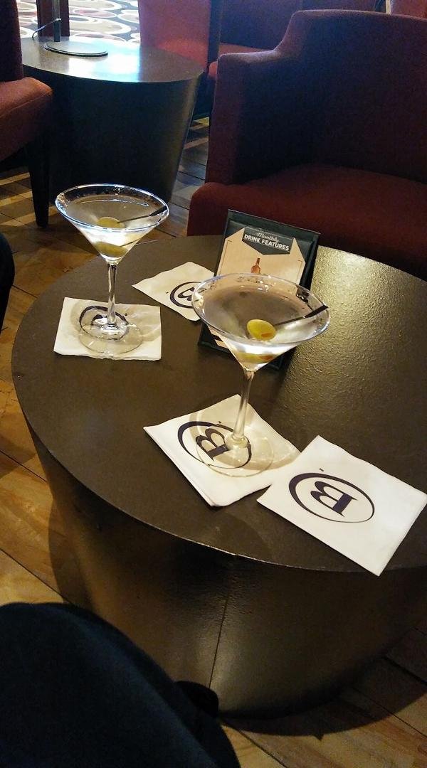 Pre dinner cocktails at William B