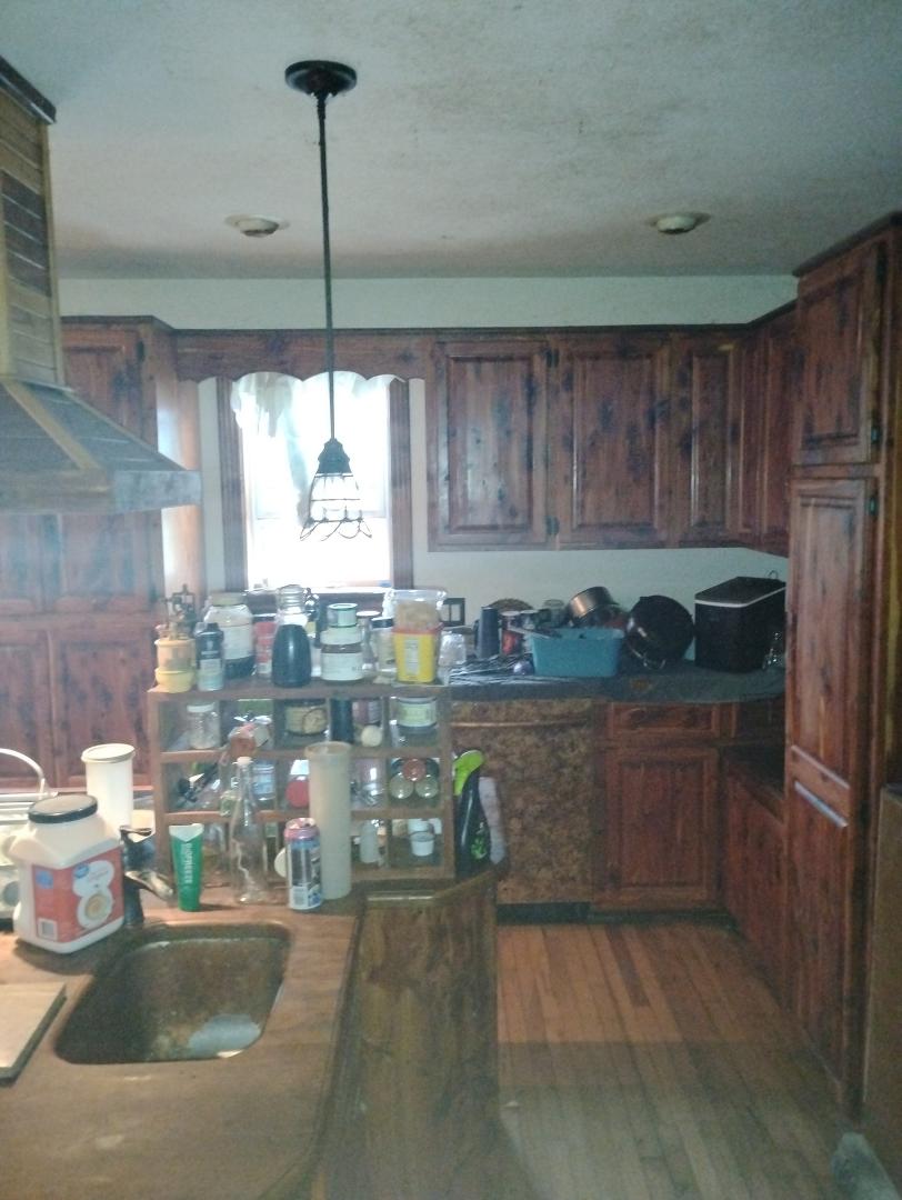 Our kitchen looks lovely ke