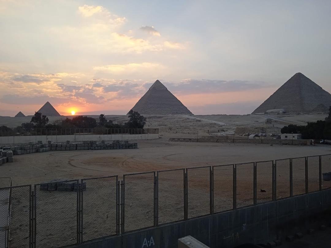 So the sun sets on my Egyptian visit. Fly home tomorrow after 13 months away - planned for a 3 month trip and then we got Covided.