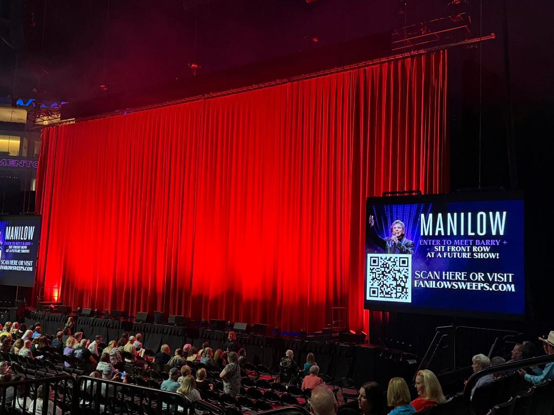Here with Brenda, Julie, Jen, Ken, and Pam for an intimate evening of the song stylings of Barry Manilow. I’m not sure what happened….I thought we were seeing Nine Inch Nails. Guess I’m officially a Fanilow now. Okay Barry…