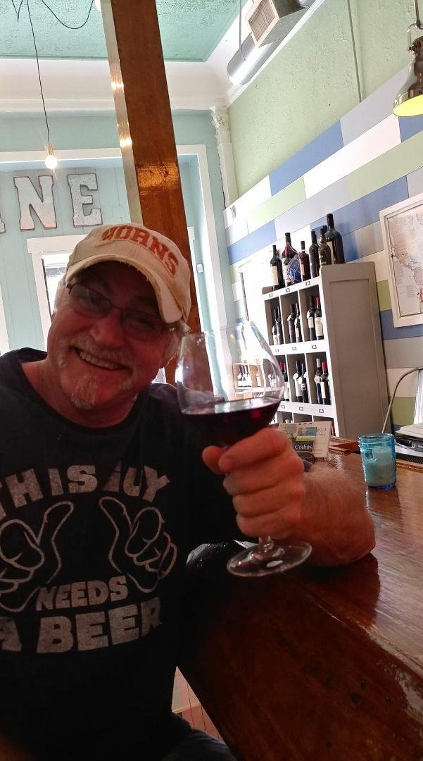 BD can't hold a wine glass!