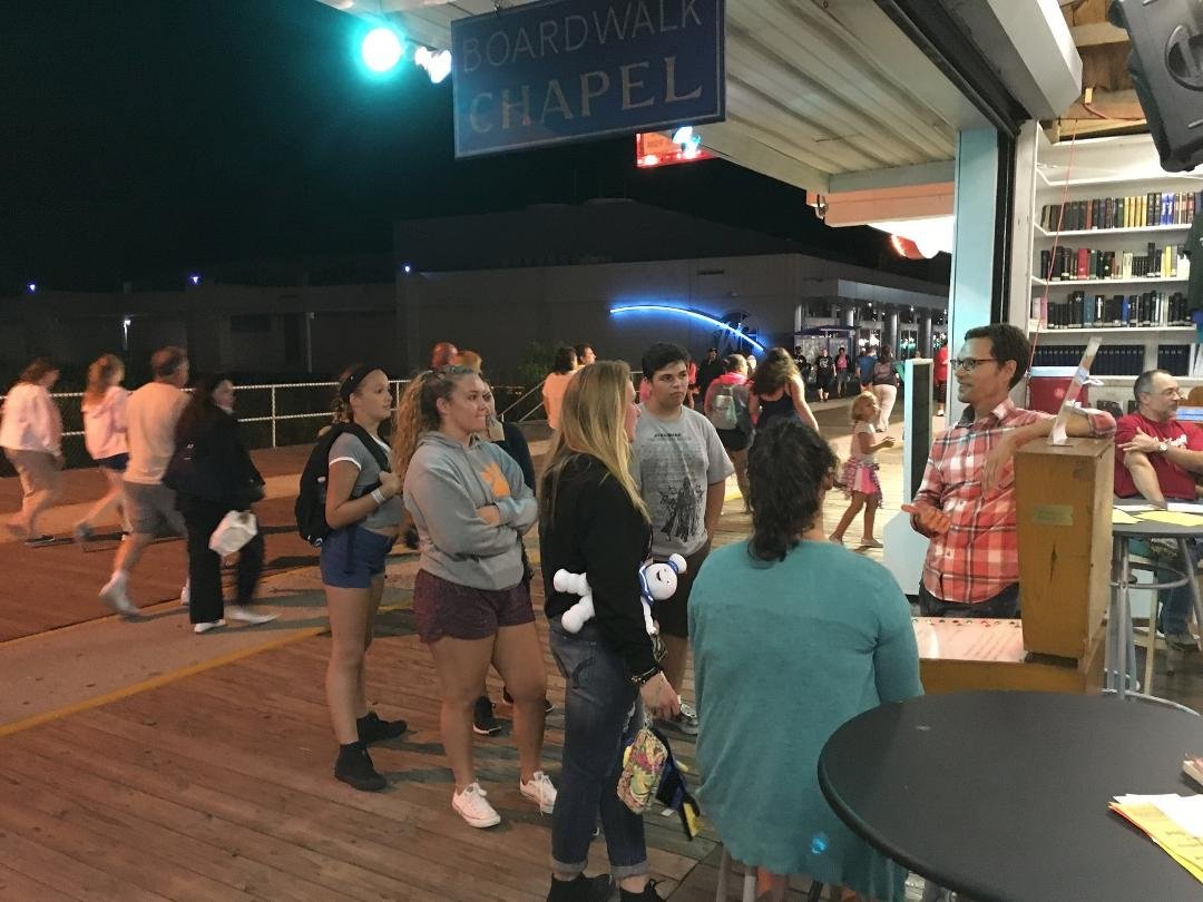 Chris Byrd at the OPC Boardwalk Chapel using "The Heaven or Hell" machine to garner interest for gospel conversation. I have been in Wildwood, New Jersey working with Orthodox Presbyterian Church students in evangelistic ou