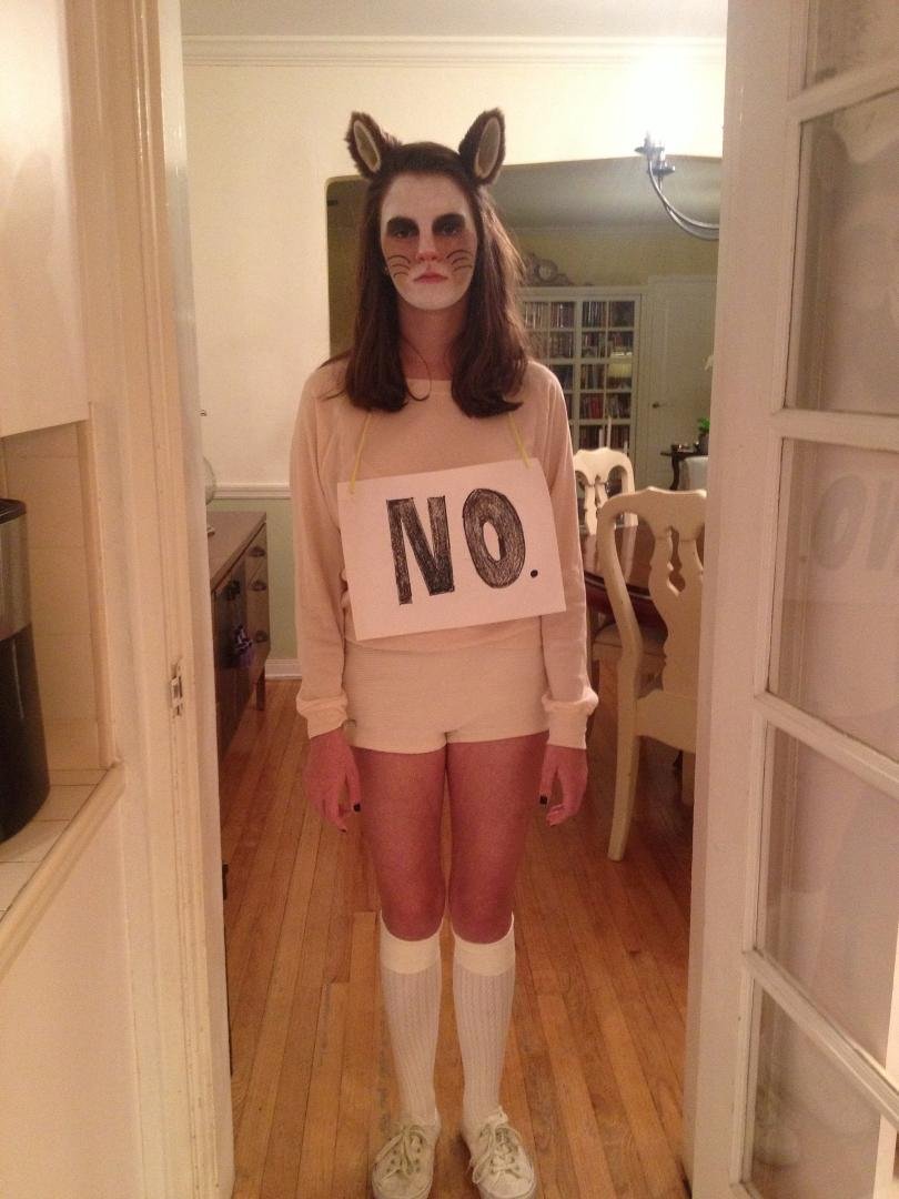 My grumpy cat , soooo cute🎃👻🐱
