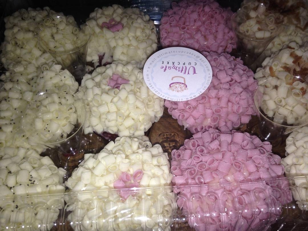 Yes, day trip to Ultimate Cupcakes in Hudson Oaks...My baby, Amanda wanted one for her birthday.......Then to Panchitos near Grannury for lunch...Their food is very good. After 5 free Margaritas