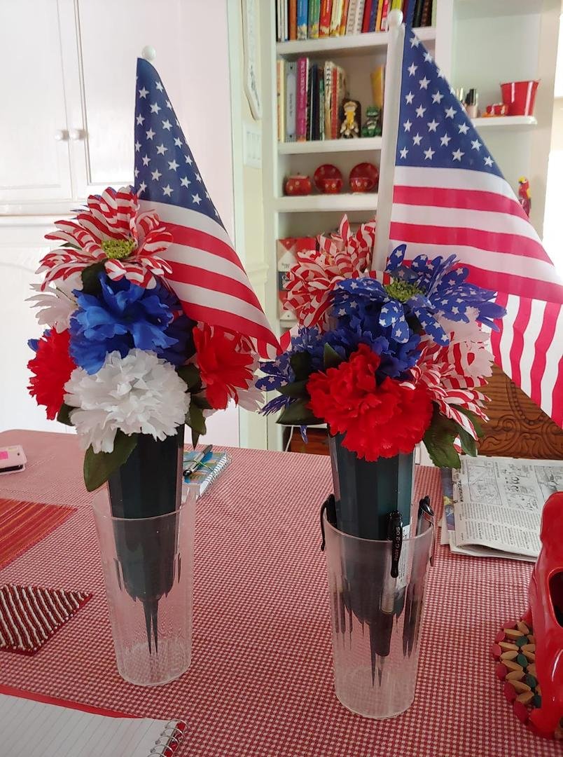 Memorial arrangements that I made for my dad(US Marine Corp Korean war) and my husband Dave miss you both!🇺🇸🇺🇸
