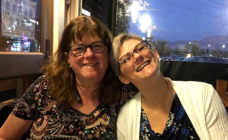Another fun night with the bestie, getting together for Sarah’s birthday dinner. w/Cheri 🥰❤️🥰❤️