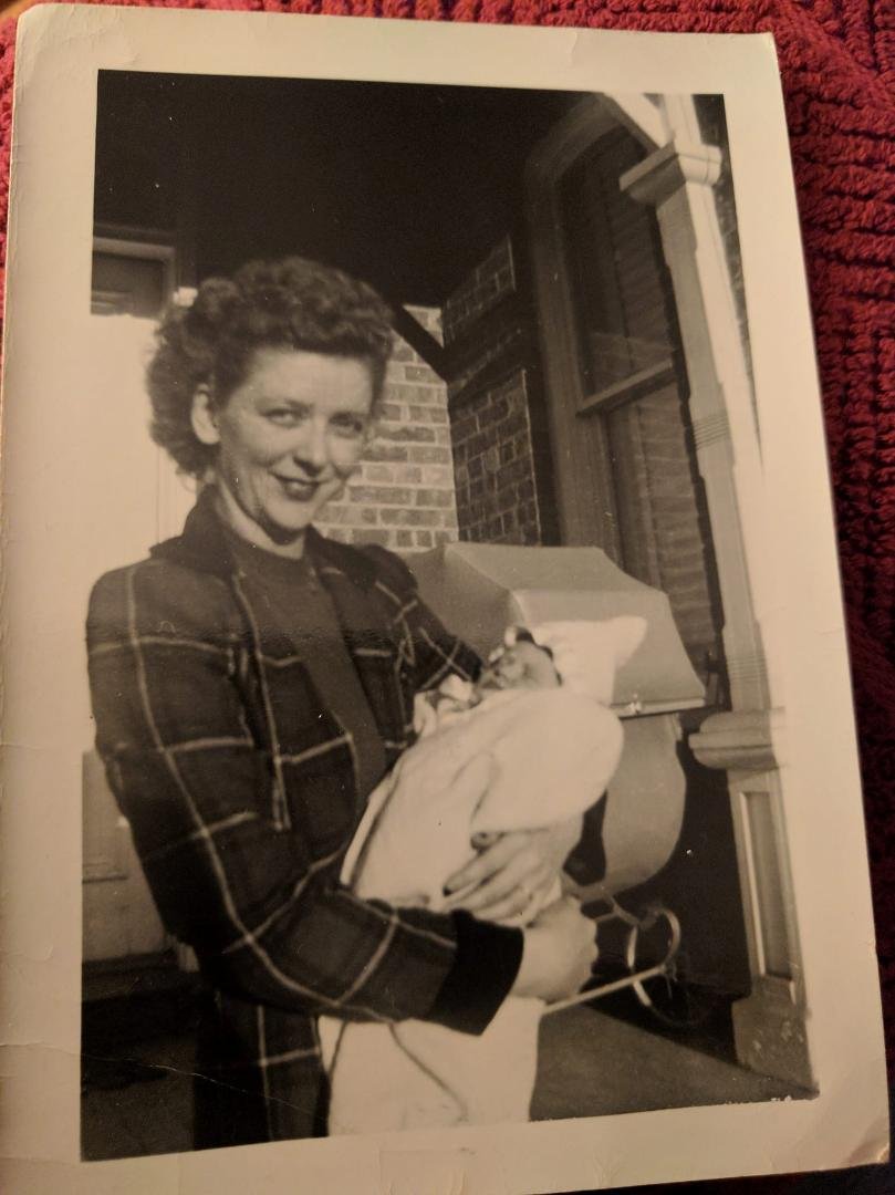 Happy Mother's Day to my mom in heaven !