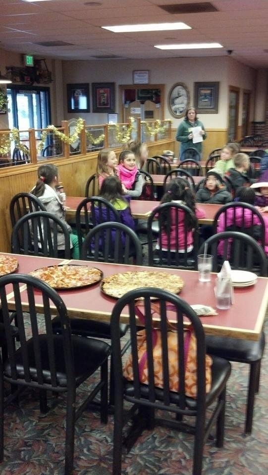 lunch with her friends