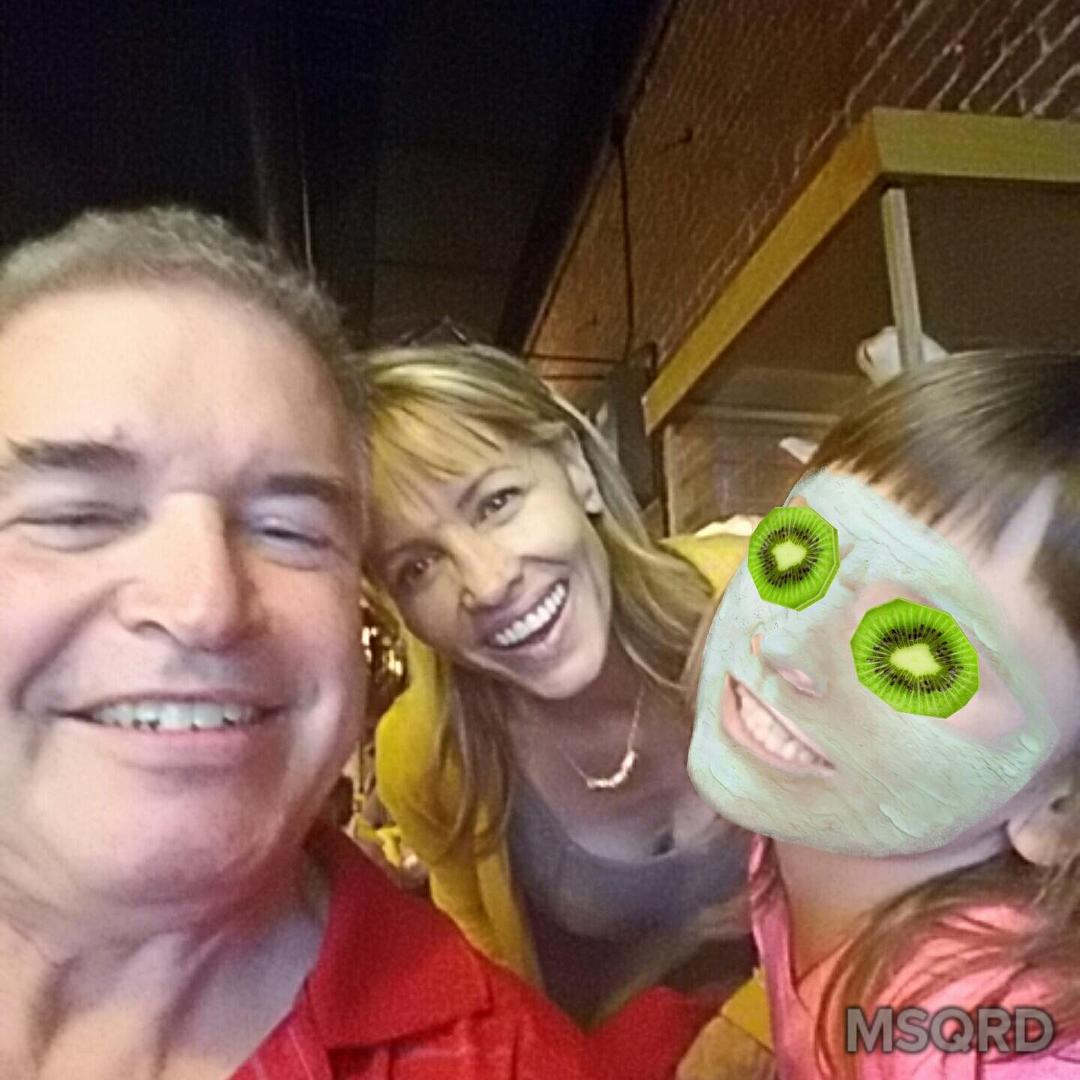 Julia had the shrimp at benihana bit she's green with envy.