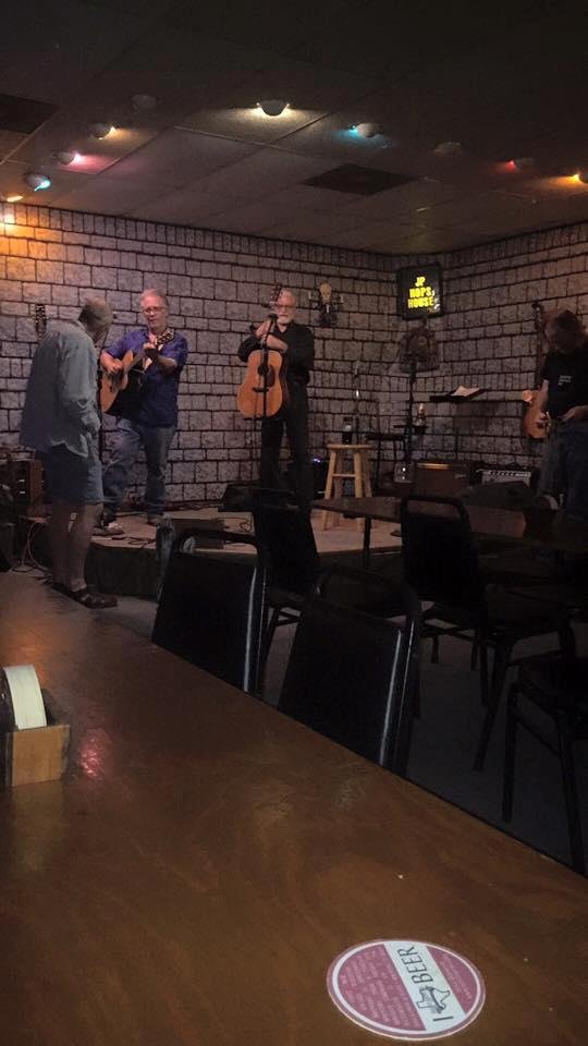 Spending a wonderful evening at JP Hops House listening to great music with Ken Gaines and Wayne Wilkerson, The Troubadours, Lynn Latham and Doug Gill