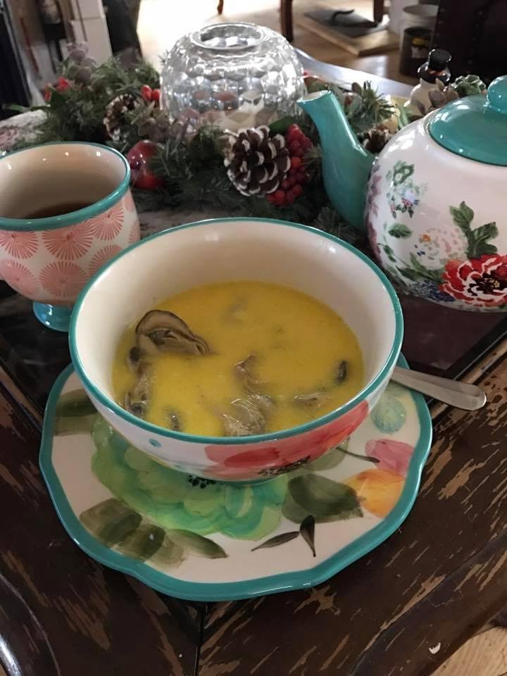 Oyster Stew!
Thank you for bringing me fresh oysters Lisa Dawson & Scott Schmidt!