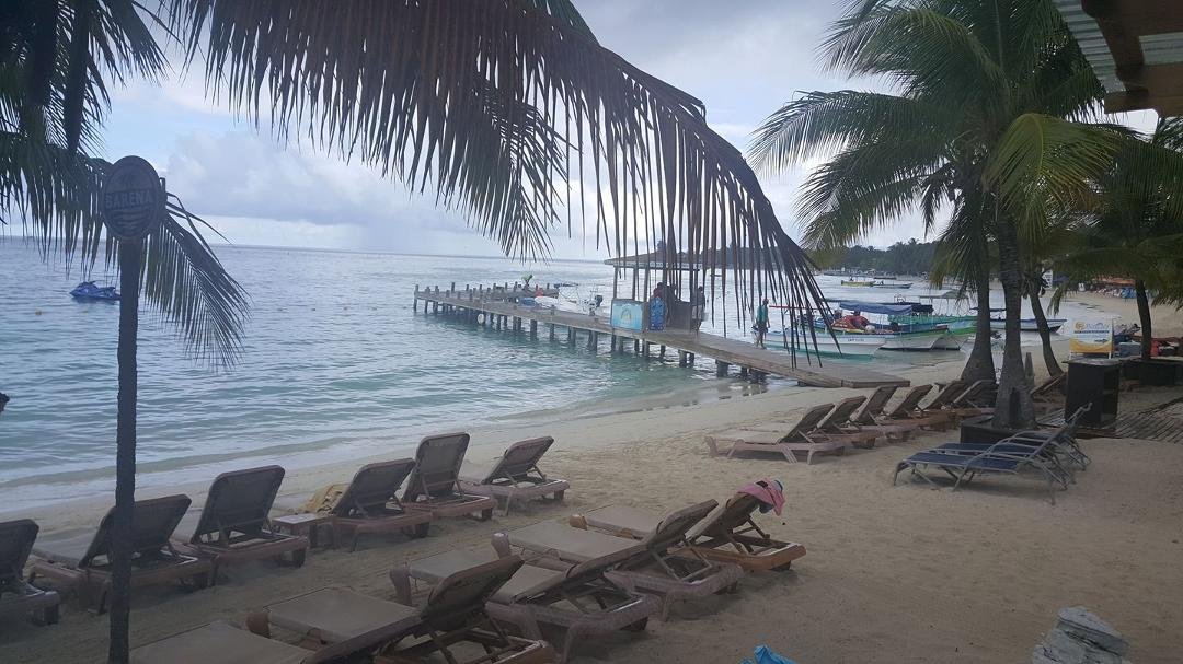 A beautiful day in West Bay, Roatan Honduras
