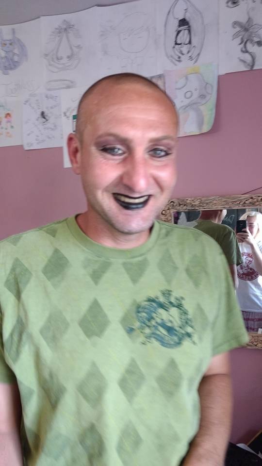 Aaron Lawrence's album, Mobile uploads