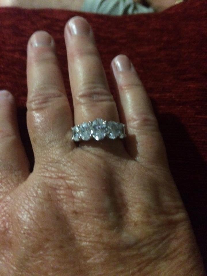 Happy Anniversary to me!! 5 diamonds for 5 years! Love you Steve Opet!😘