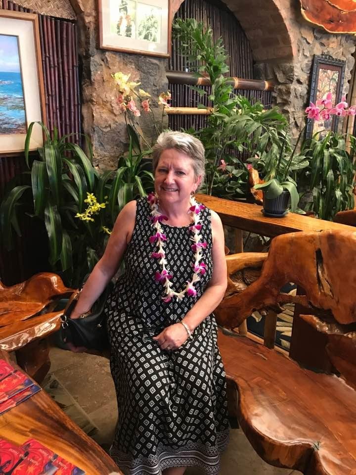 Back in Maui, relaxing after a fabulous afternoon meal at Mama's Fish House.