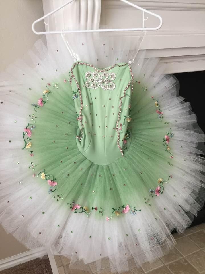 So the ball of fluff turned into this   Last costume build for this season.