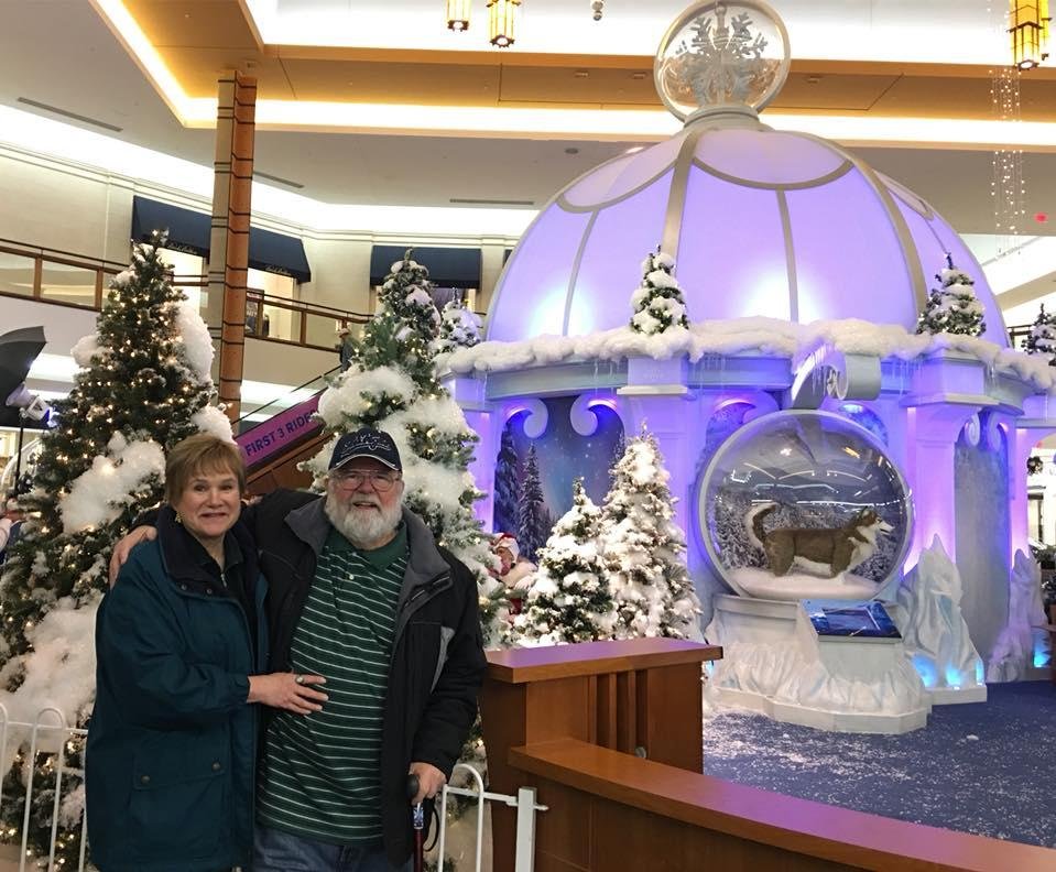 Nothing says Christmas like malling.