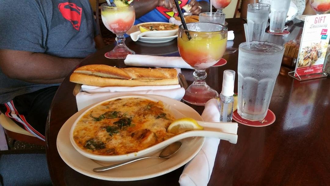 Shrimp and cheese, french bread