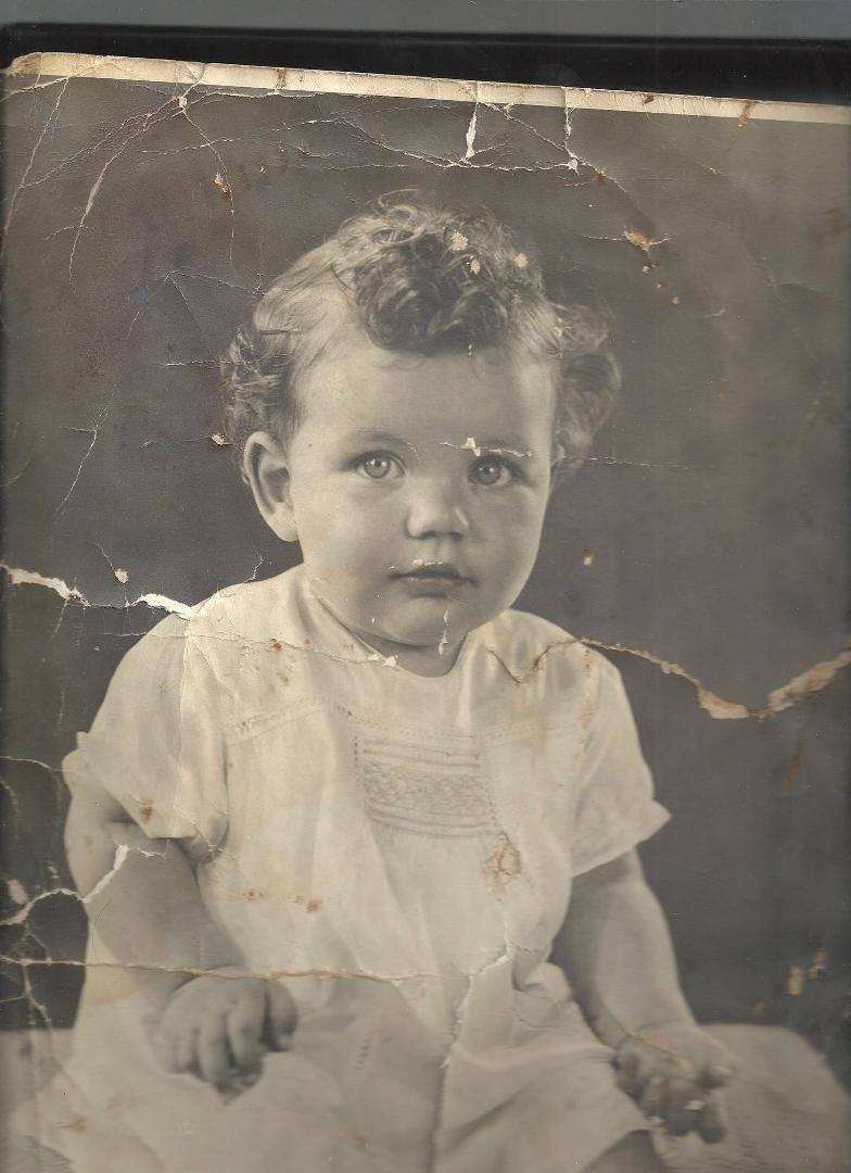 Moms baby pic 2