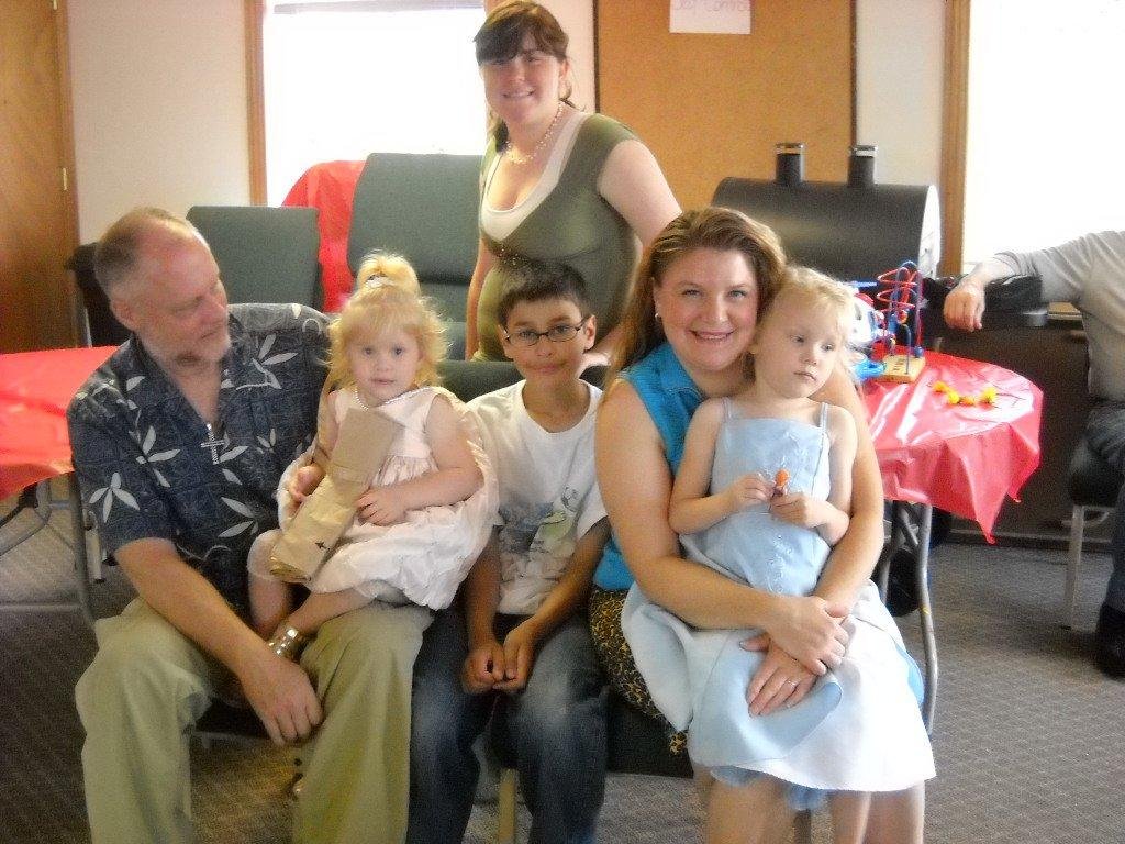 The Scott Roeder family with Noah Roeder, his nephew. Baby Faith, wife Melody and Gracie. Oldest daughter behind, Mary