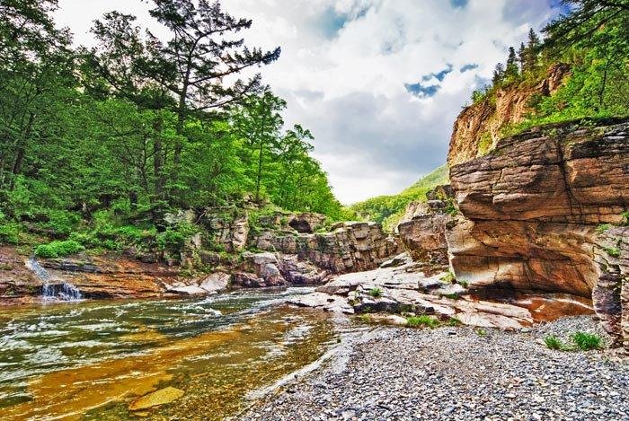 "Wild Mountain River" puzzle, from https://puzzledhearts.com/ph?pid=wild_mountain_river