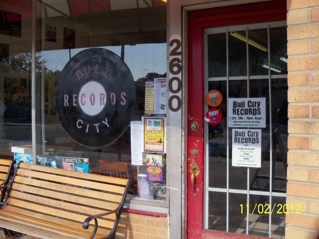 Had fun yesterday, street teaming in Raleigh Durham. Met alot of nice people.I'll try to attach some of the pictures.