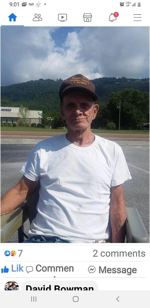 I want to say happy heavenly fathers day to uncle billy haley,My step dad Billy Johnson,to my uncle doc and to my Grandpa Delmar ledford, And to my Dad lawrence daniel Bowman..