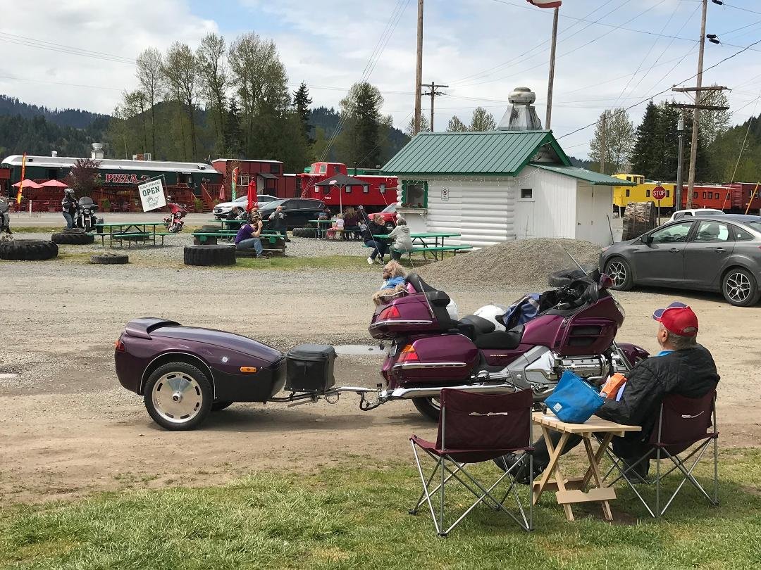Waiting for lunch at the Scale Burger- another good riding day