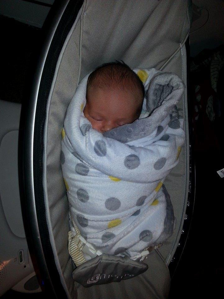 ♡♡Spent the day at the hospital with Nicolas'...Mommy & Daddy because he was missing them bunches...hoping Alex Spencer is able to come home tomorrow...she's lost without her lil man...but on a good note... he gets to spend
