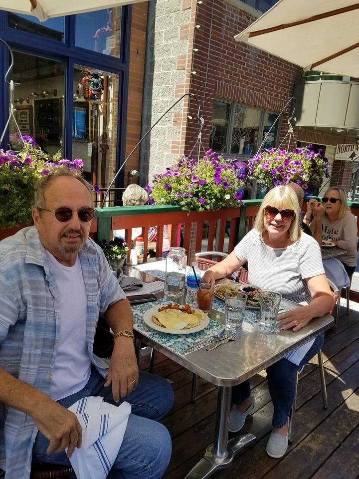 Debbe Bowles' album, Mobile Uploads
