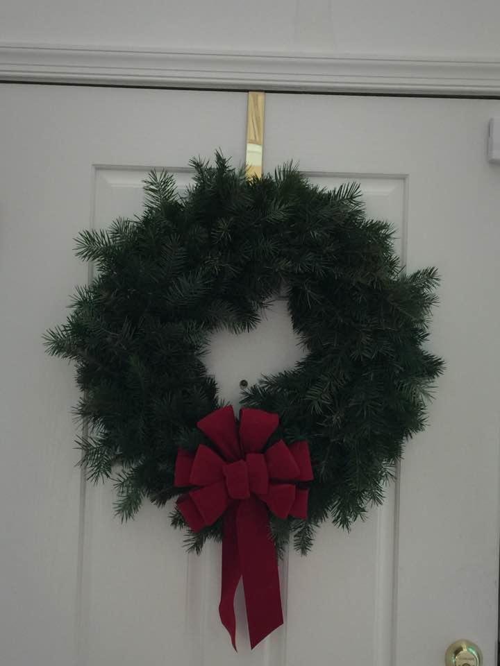 My beautiful wreath.. ordered it from the BOYSCOUTS ( a neighbor) who are selling these at Mariners Bethel Methodist Church in Millville.... Go support your boyscouts keep it local folks.. :) Oh since I am not allowed to