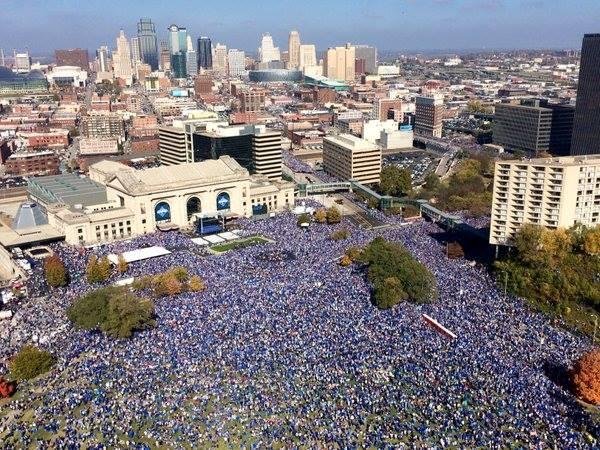 What a turnout for the Royals parade....