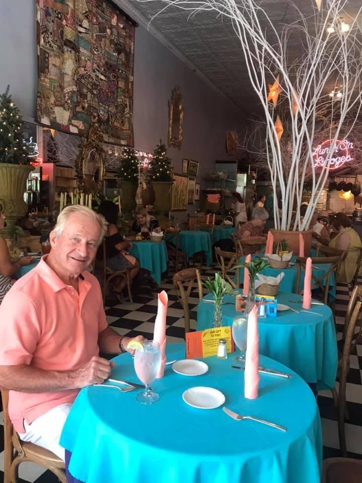 Out of The Villages today to Dade City for quilt shops. Stumbled on the unique restaurant “Lunch on Limoges