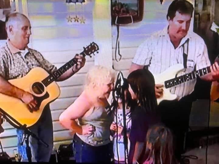 This one of my early years at a reunion konstance and Leah would we would sing