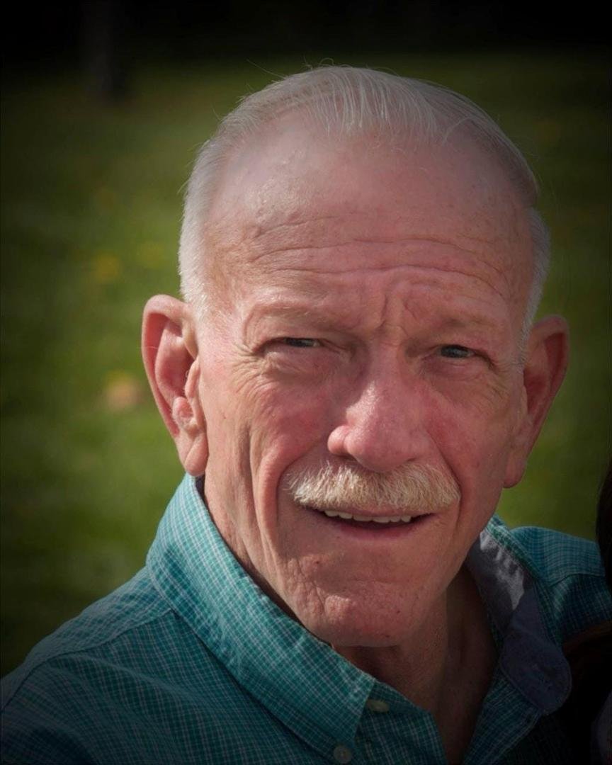 Happy 70th birthday in heaven. We are going to celebrate your birthday by doing all your favorite things. You are missed so much by family and friends . This was one of my favorite pictures of you. 💕