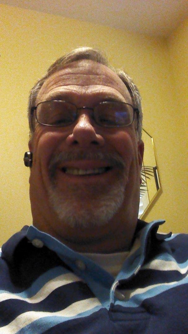 Darryl Howard's album, Mobile Uploads