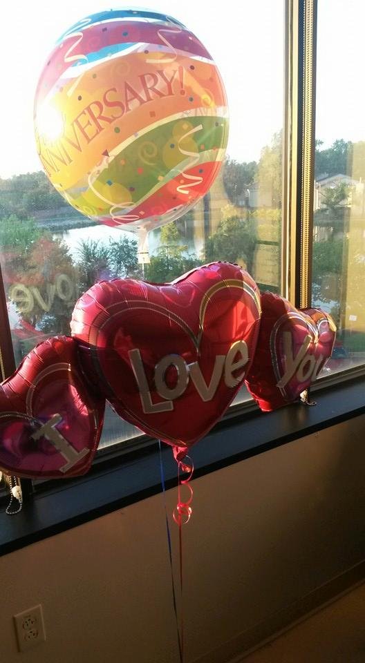 It's been a horrible year for celebrations but at least, this time. I have a room with a view. Karen brought me my presents, cookies and baloons while I'm recuperating in NW OKC after major surgery....again. "Radiation bur