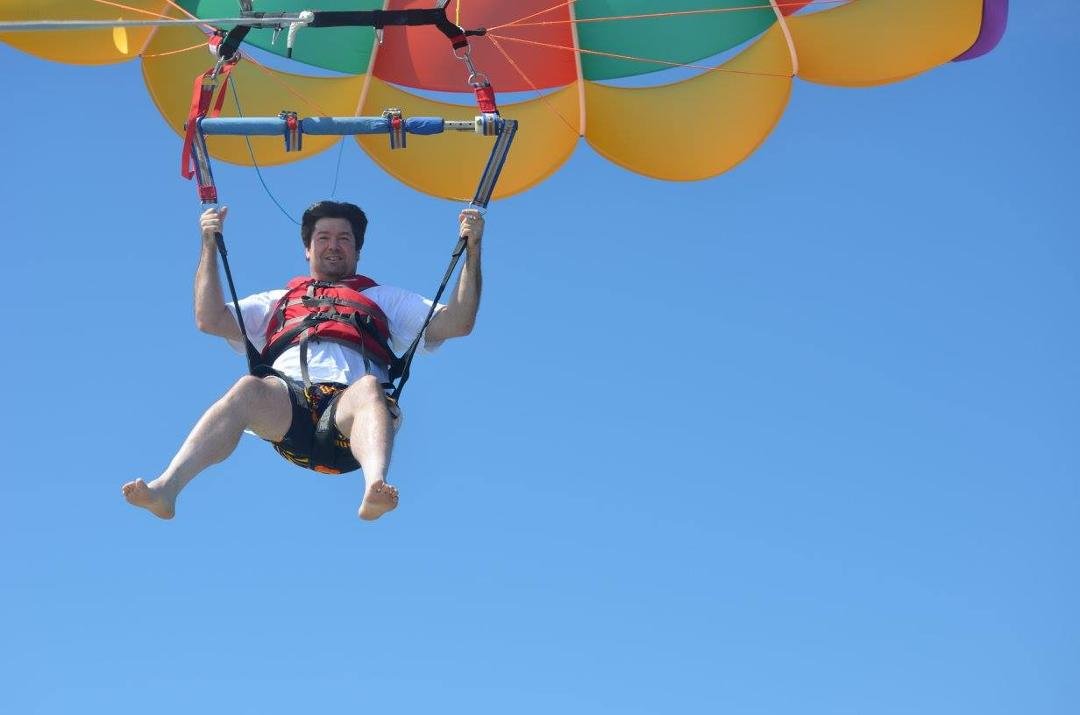Alan Roberts' album, Parasailing