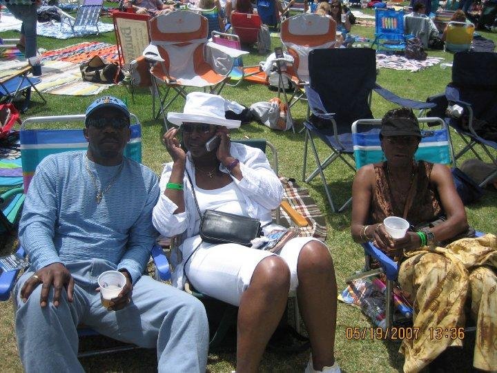 Melvin Robinson's album, family