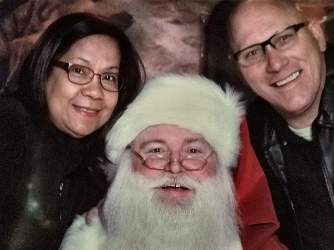 Cyndi and Wes Soper with Santa Claus