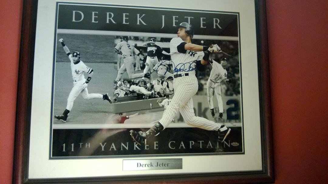 Yankees Derek Jeter from Franklin Mint with Certificate of Authenticity...$200.00 or Best Offer. Message me if interested.