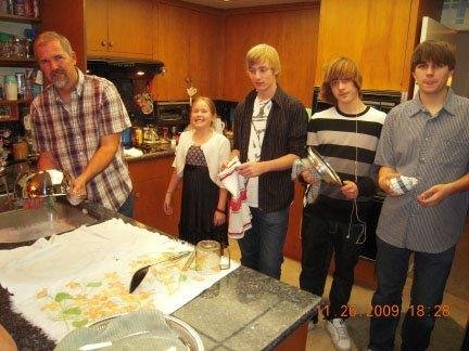 Boys doing dishes, WOW