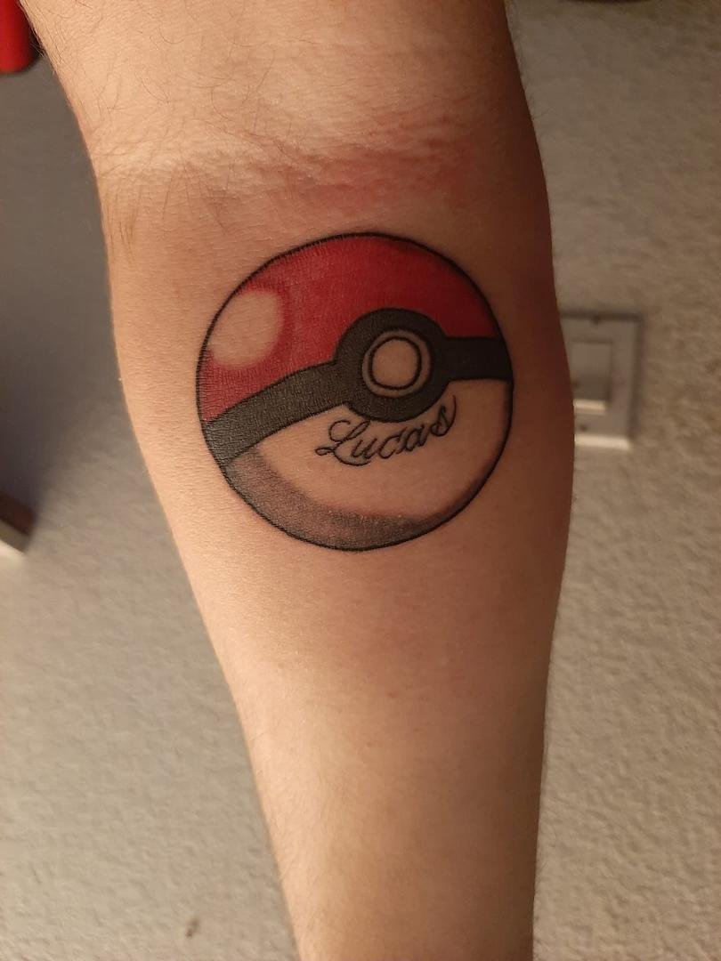 Tattoo is looking better since getting it on Wednesday! For those that are curious, I got this in memory of my best friend Lucas Wynn that passed away in 2017 on/around New Years, and he was a bigger pokemon freak that I wa