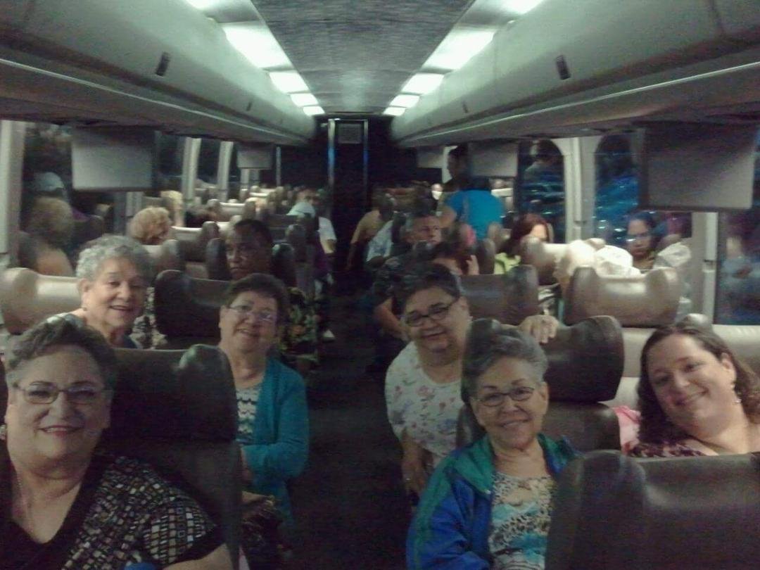 Sisters on way to Coushatta along with Misty Kitch Plummer.