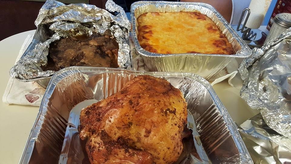 Just 3 things from our delicious meal. Not just a regular baked chicken, but  a beer grilled  1🍗.  May u have a blessed Thanksgiving.
