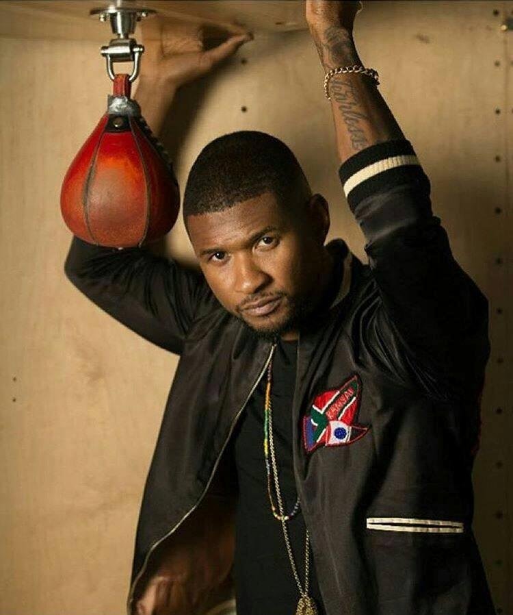 Happy birthday to my husband @usher (in my mind, of course)!!!!! Enjoy your day baby!!!!